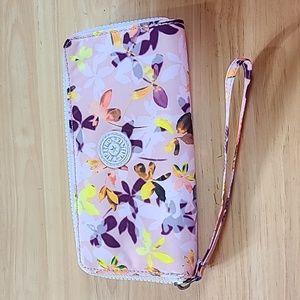 Nwot kipling wallet